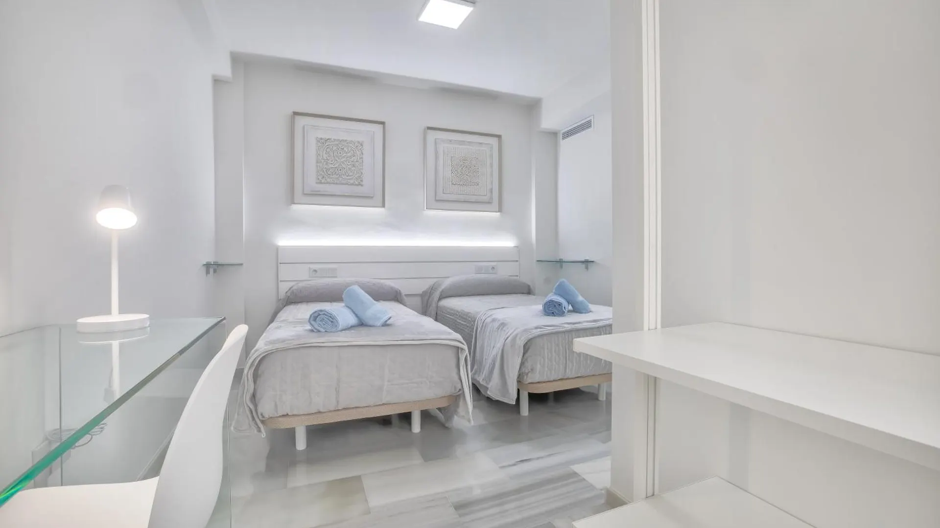 Apartamentos Haranas II & Parking Córdoba 0*,